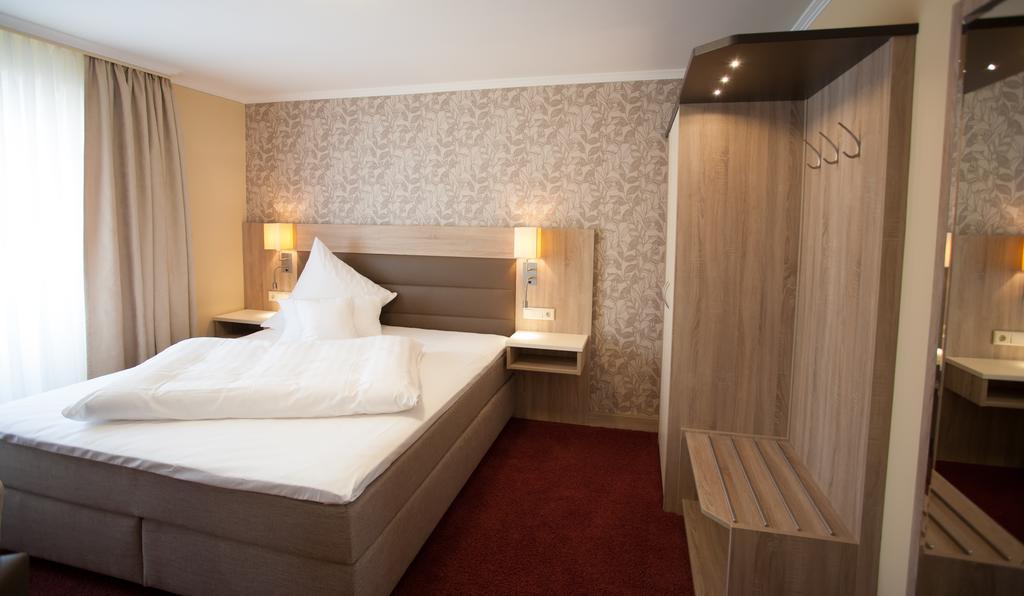 Hotel Restaurant Zur Post Lohfelden Pokoj fotografie